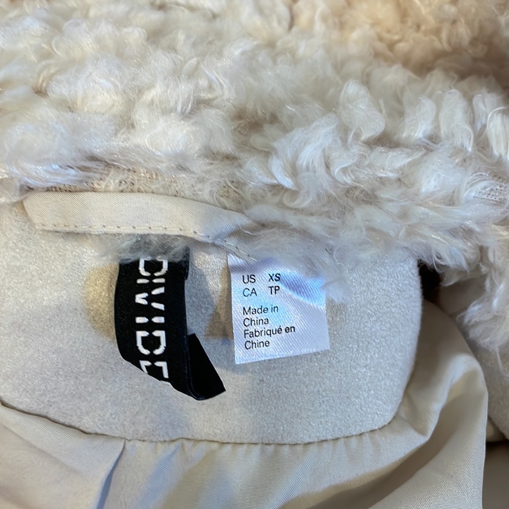 Jacket - Picture 5 of 5